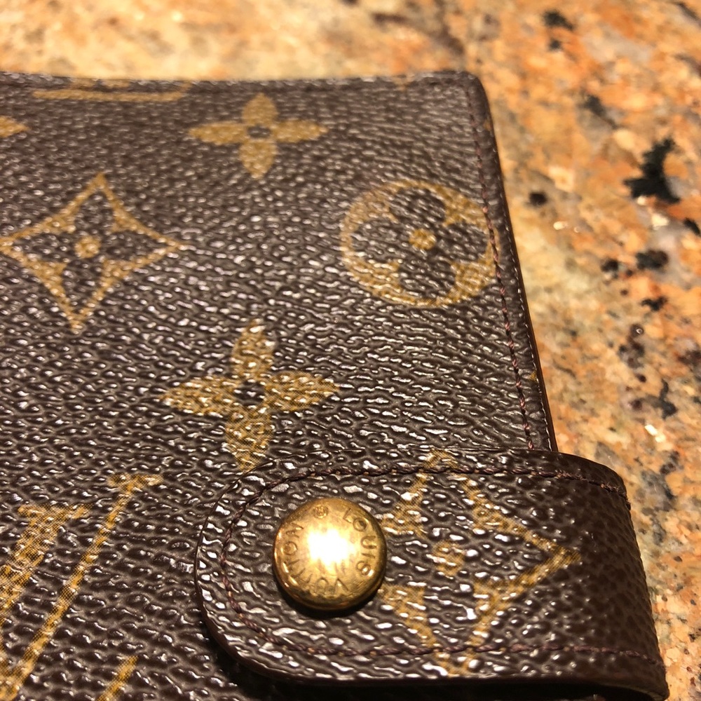 Louis Vuitton PM agenda